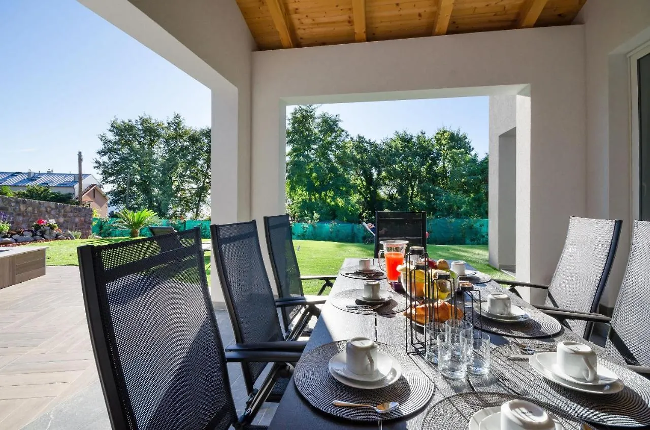 Villa Icici 0*,  Croatia